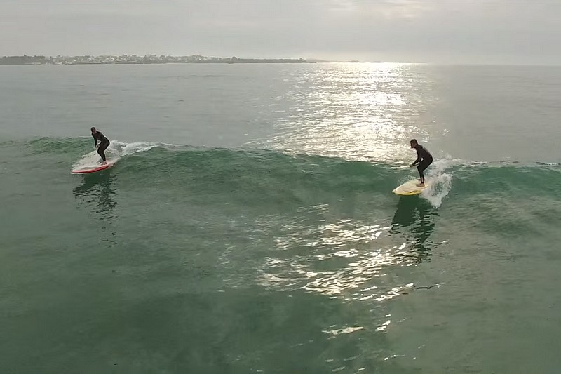Vidéo : Surf et SUP surfing au Dossen